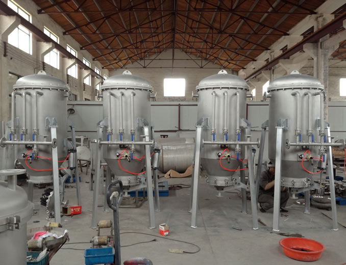 不銹鋼活性炭精密微孔過(guò)濾器