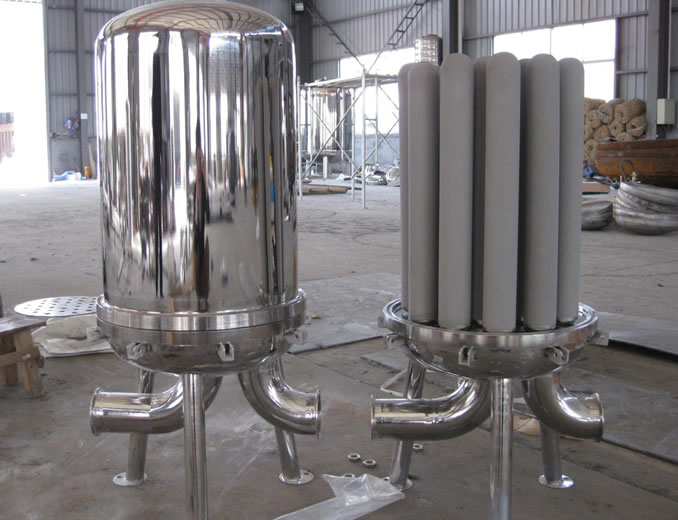 不銹鋼鈦棒耐高溫濾芯式過(guò)濾器